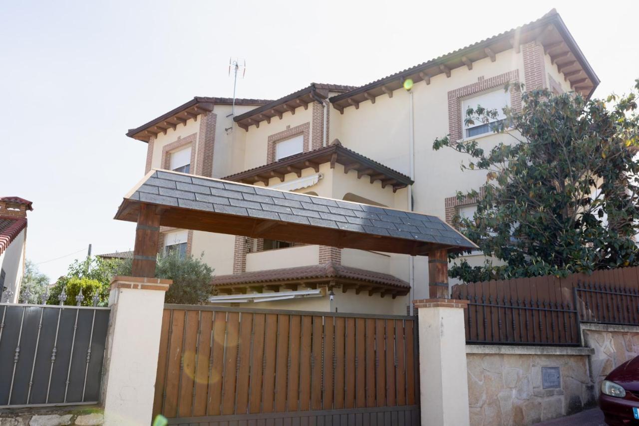 Casa Rural La Chistera Ávila Exteriör bild